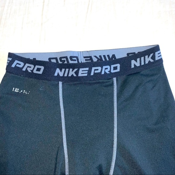 Nike Pro Athletic Compression Tights - Picture 3 of 5